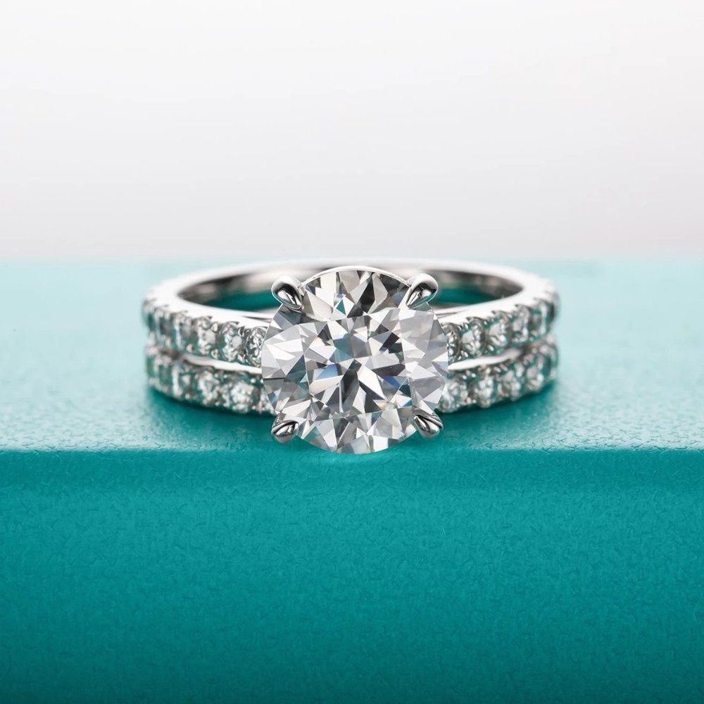 Certified Bridal Ring 4.14-Carat tw VVS1/D Moissanite Diamond in Sterling Silver - Picture 3 of 9